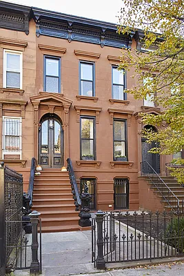 Sold by Canvas Real Estate | media 1