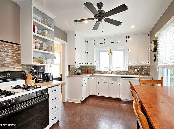 5th image of 346 Woodbridge St