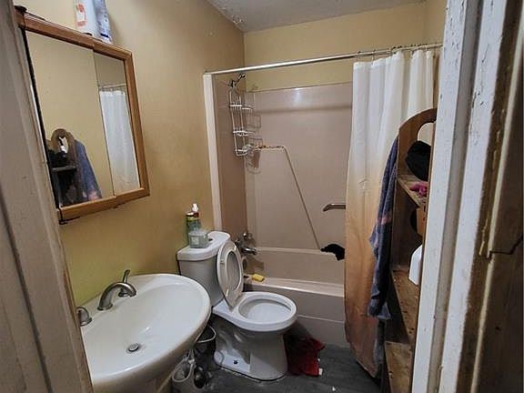 5th image of 622 Bonnie Ln