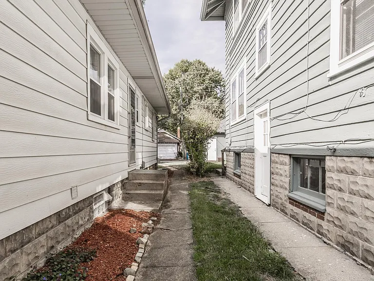 5330 N College Ave — Photo 17