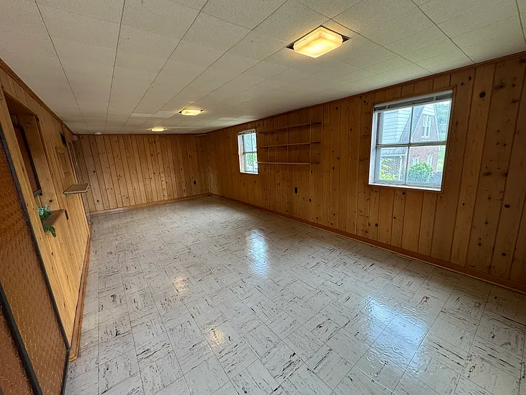 804 Elmwood Ln — Photo 29