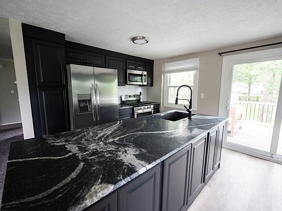3rd image of 10252 Belmeadow Dr