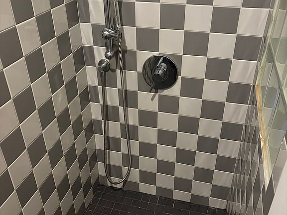 5th image of 470 W 159th St APT 3E