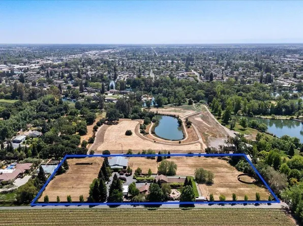 18879 Hidden Lakes Ln, Acampo, CA 95220