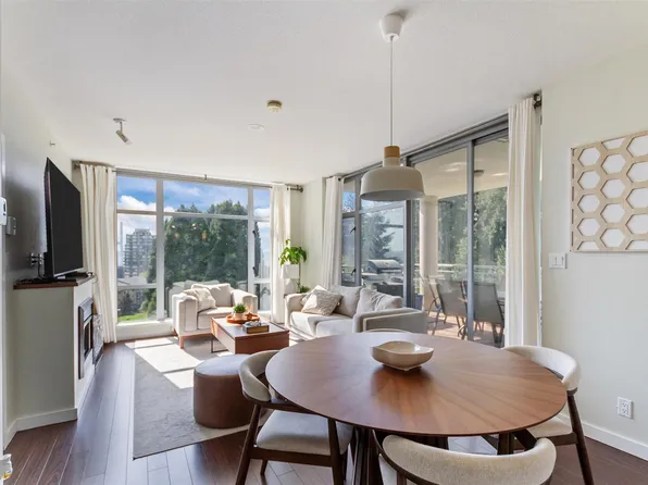 280 Ross Dr #806, New Westminster, BC V3L 0C2