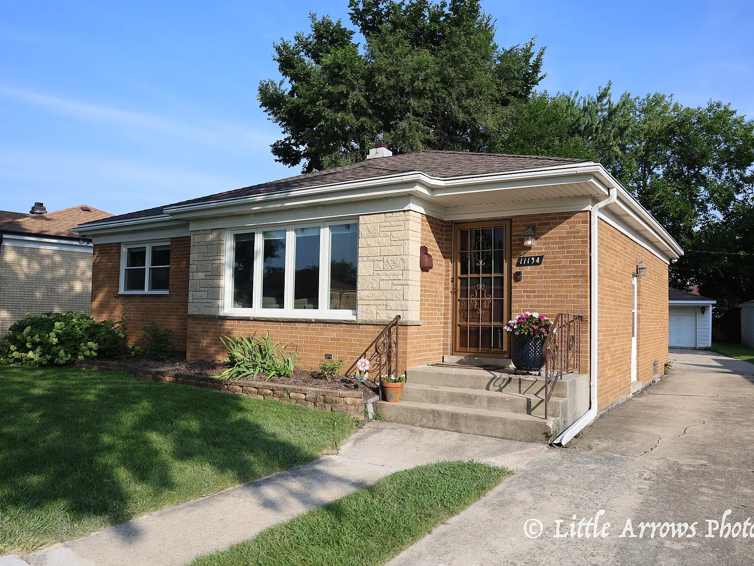 3 bed, 1125 sqft, $2,700 — Photo 2