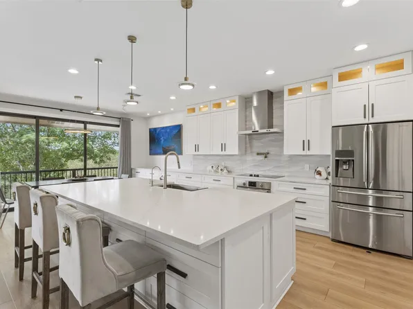 1800 Brushy Bend Dr, Round Rock, TX 78681