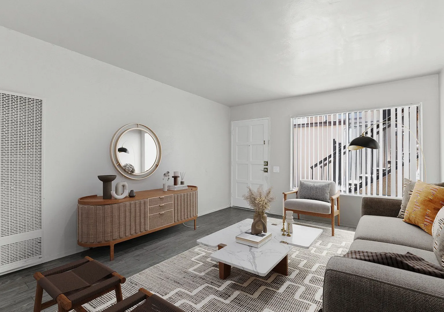 Carlyle Court Apartment Homes — Photo 4