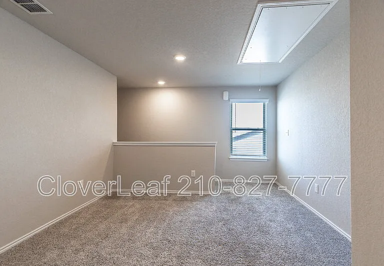 255 Kinsley Way — Photo 19