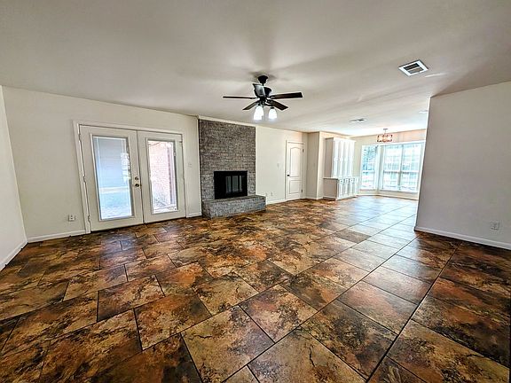 5th image of 10 Clay Ave