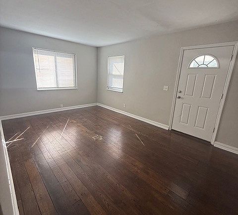 2nd image of 6020 Yosemite Dr