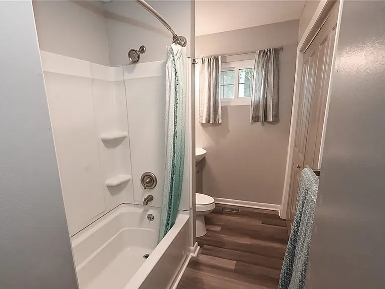 635 Yacavona St — Photo 18