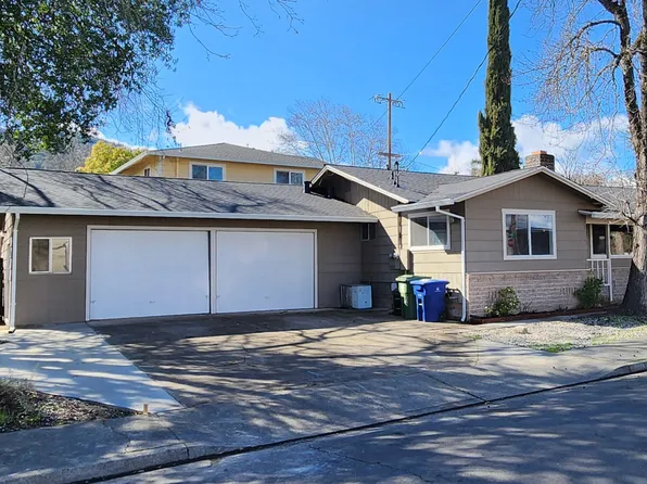 700 S Oak St, Ukiah, CA 95482