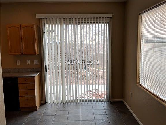 5th image of 192 Hickory Heights Ave