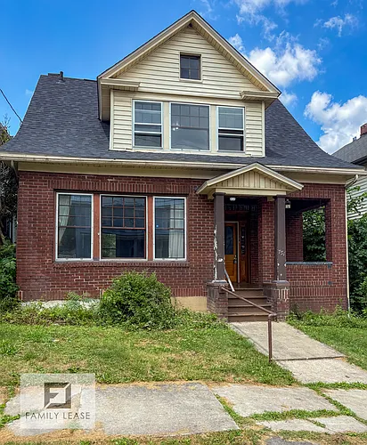 751 Grove Ave Photo 1