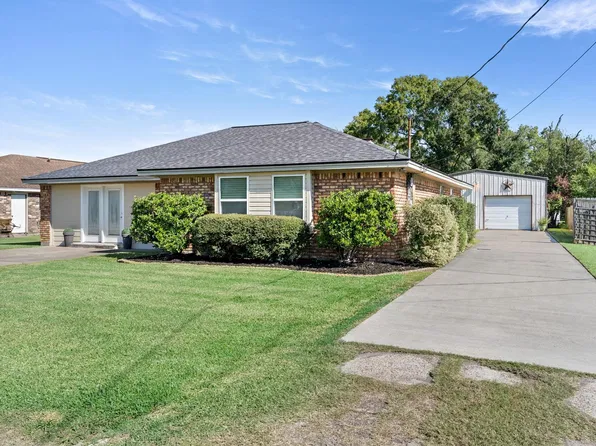 3540 Taft Ave, Groves, TX 77619