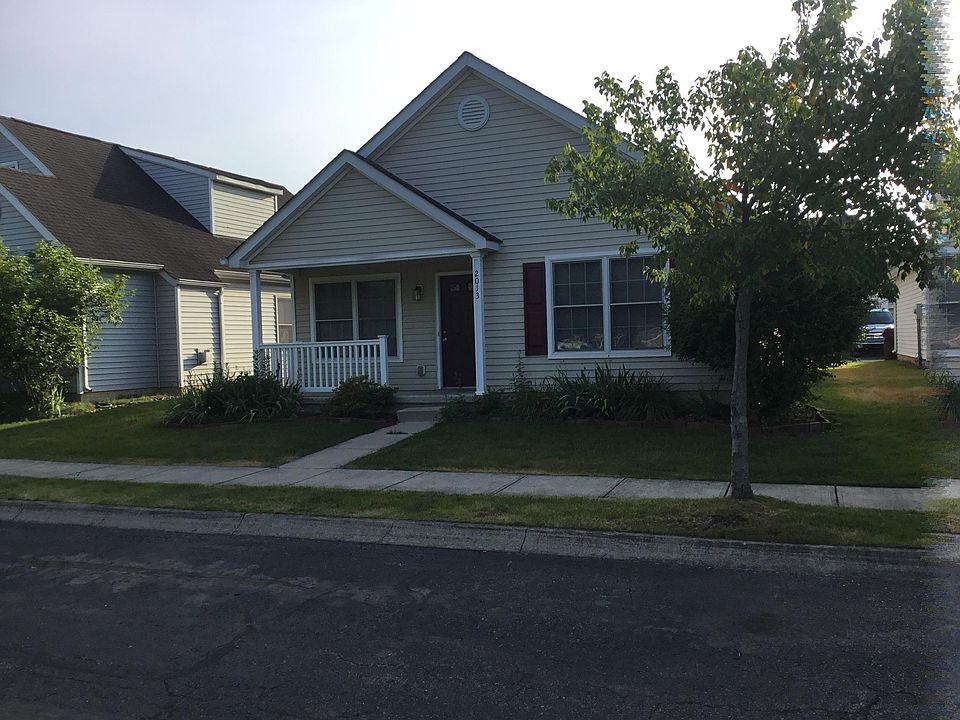 Front view of house.