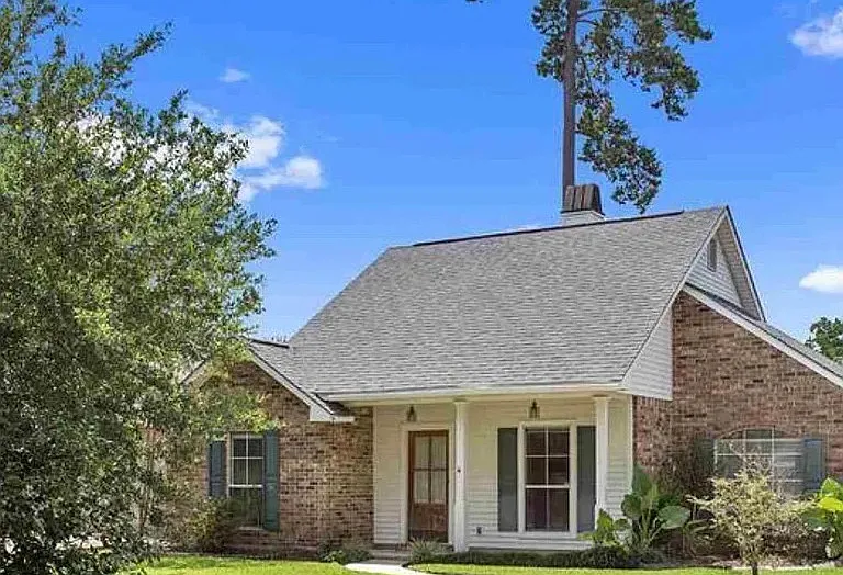7344 Robinson Dr — Photo 1