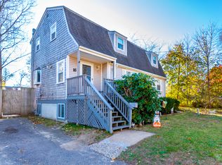 16 Blueberry Rd, Bourne, MA 02532
