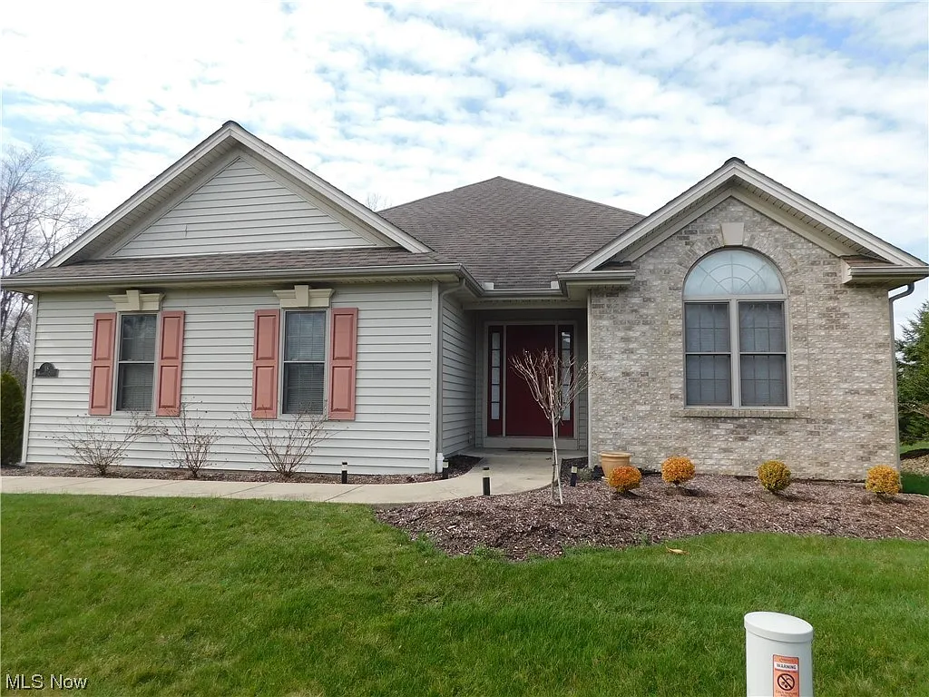 18 Walker Cir photo 1
