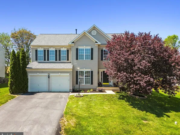 185 Stephanie Way, Charles Town, WV 25414