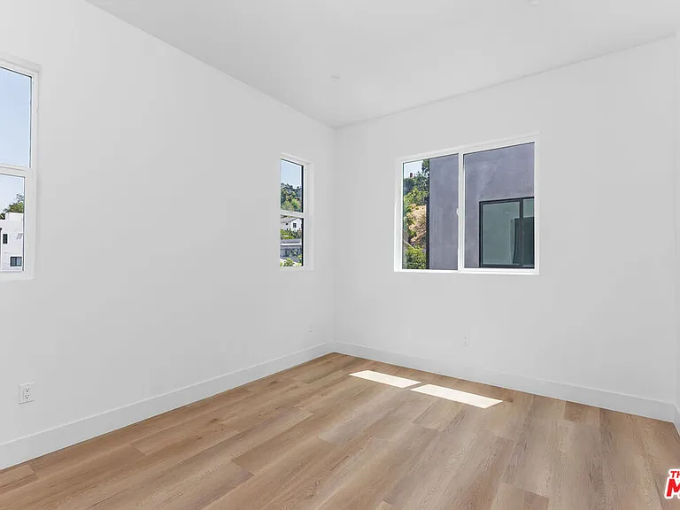 1821 N Ashmore Pl #1 — Photo 12