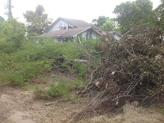 4th image of Cr 296 Elm Dr