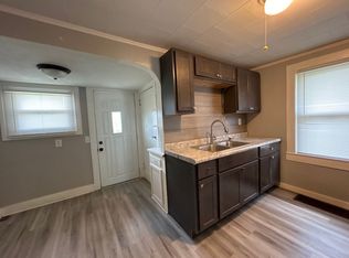 1718 E Fox St, South Bend, IN 46613