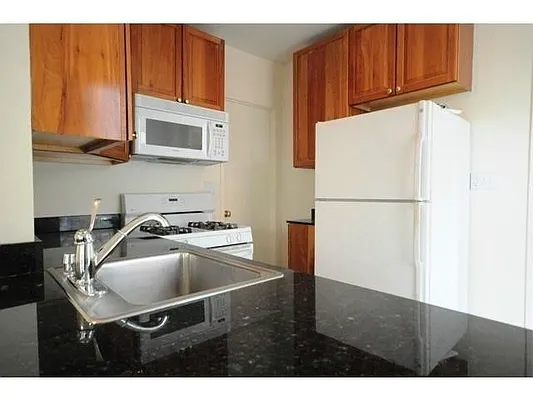 Rented by Keller Williams NYC | media 24