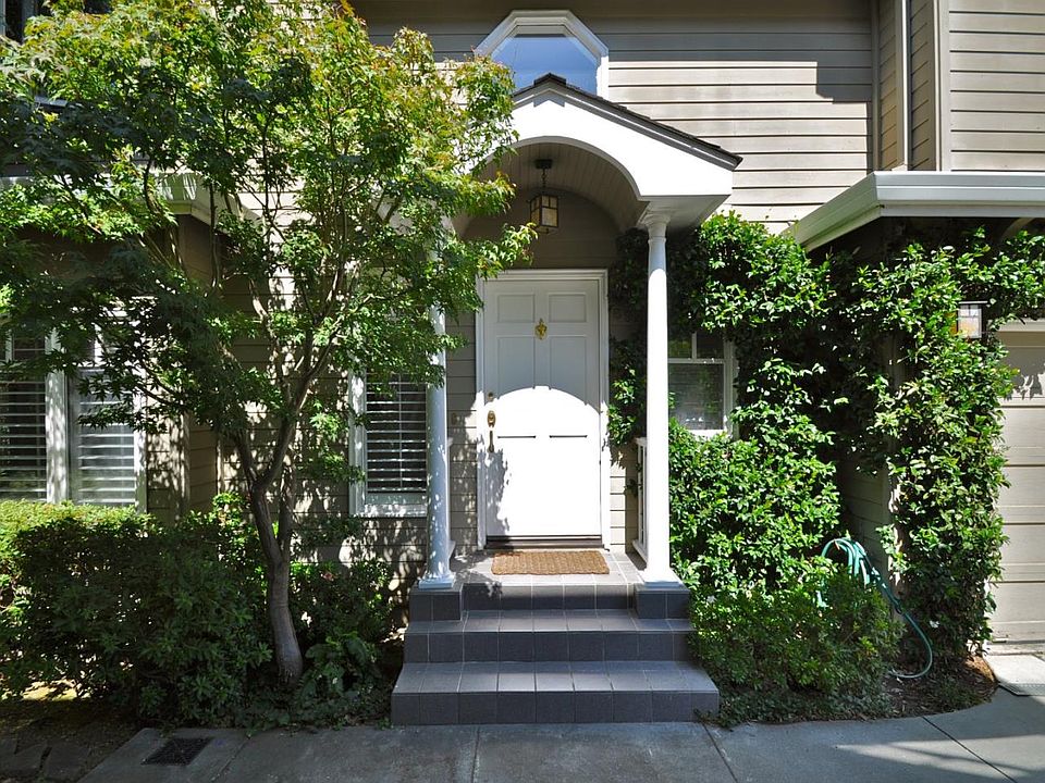 1st image of 694 Creek Dr