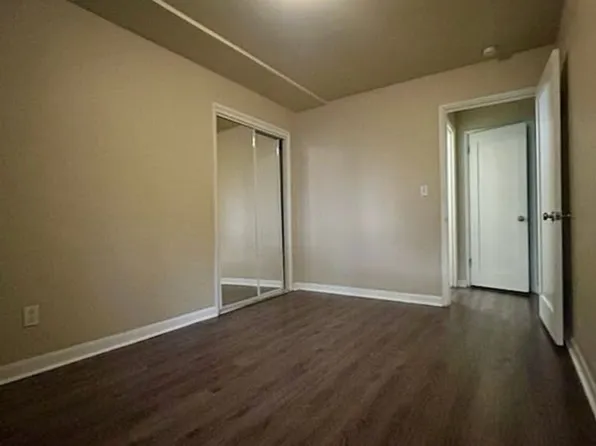 The Summit Apartments