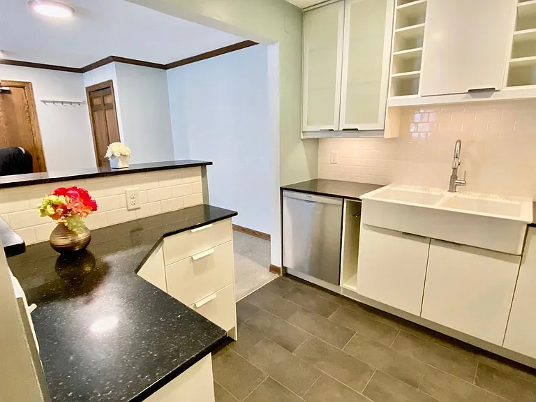 1720 3rd Ave S #205 — Photo 4