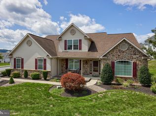 57 Lengle Ave, Wernersville, PA 19565