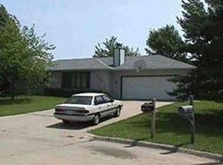 1548 Terrace Dr, Pella, IA 50219