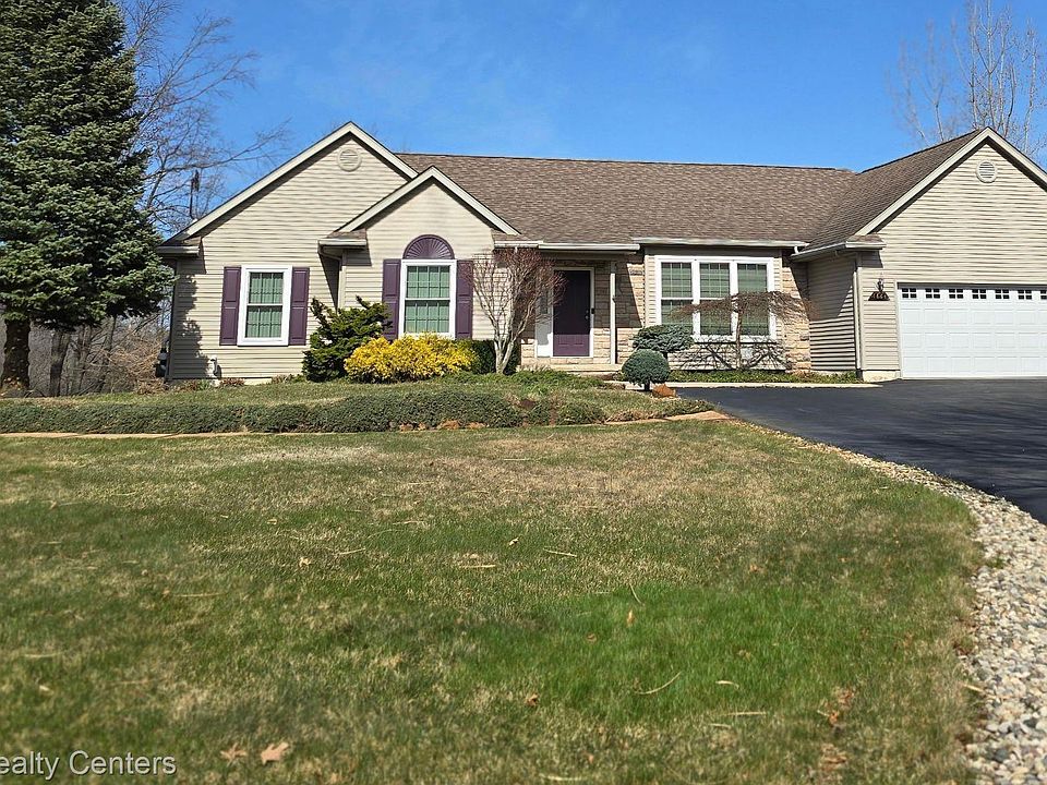 1st image of 1664 S Creek Dr