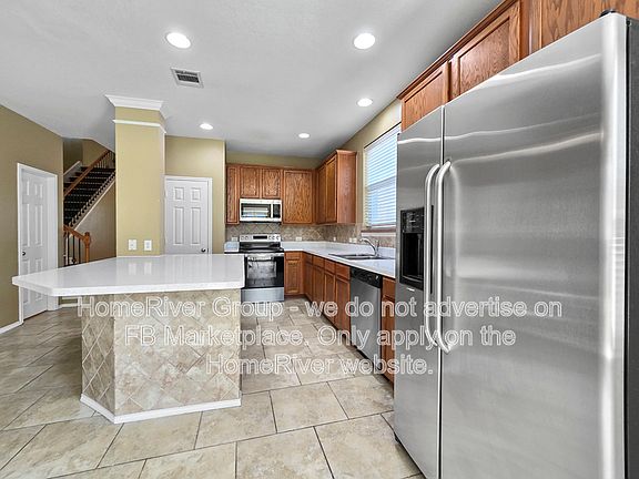 5th image of 13229 Padre Ave
