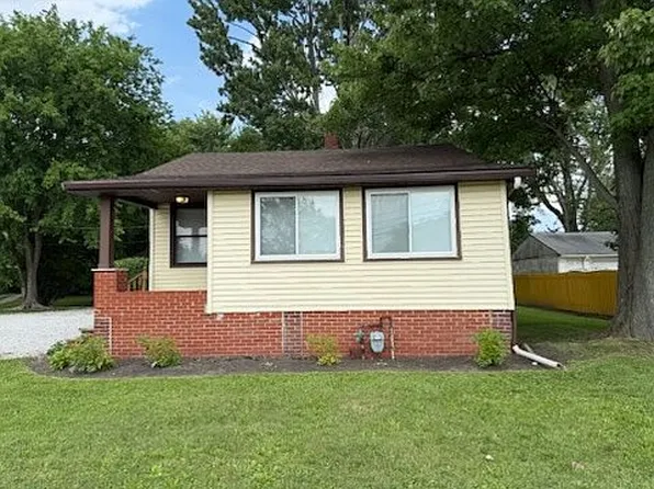 5803 Stearns Rd, North Olmsted, OH 44070
