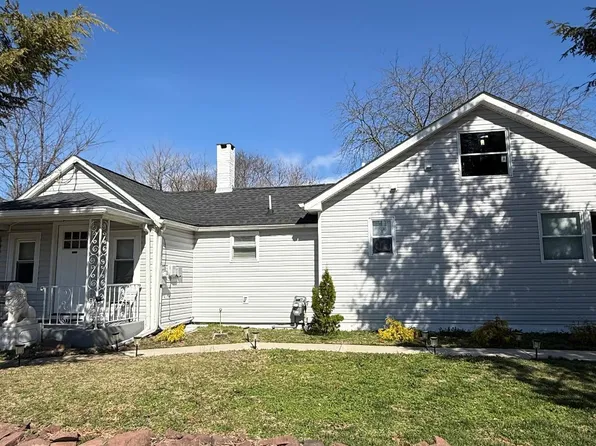 43 John St, Spotswood, NJ 08884