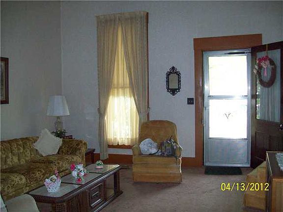 2nd image of 715 S Monfort St
