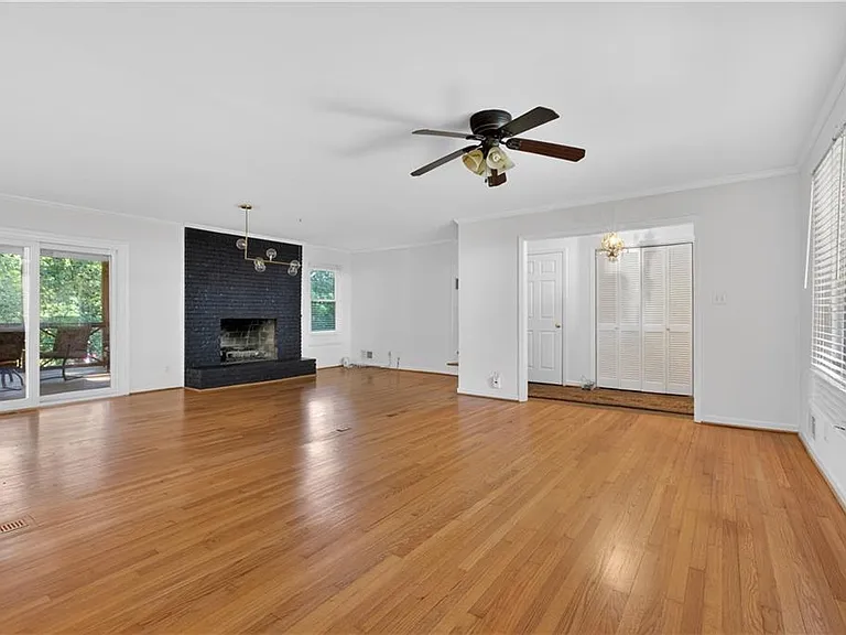 4820 Summerford Dr — Photo 3