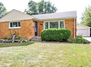 22 S Warrington Rd, Des Plaines, IL 60016