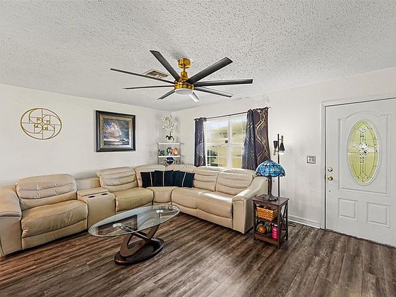 2nd image of 2426 17TH AVENUE N