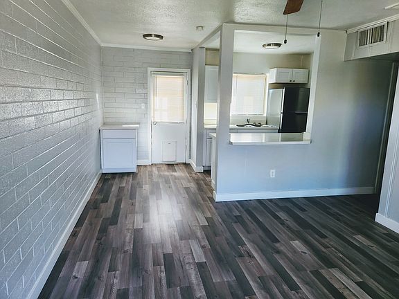 4th image of 1710 W Glenrosa Ave #A