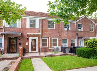 76-10 169th St, Flushing, NY 11366