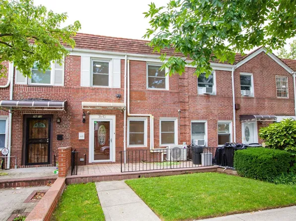 76-10 169th Street, Fresh Meadows, NY 11366