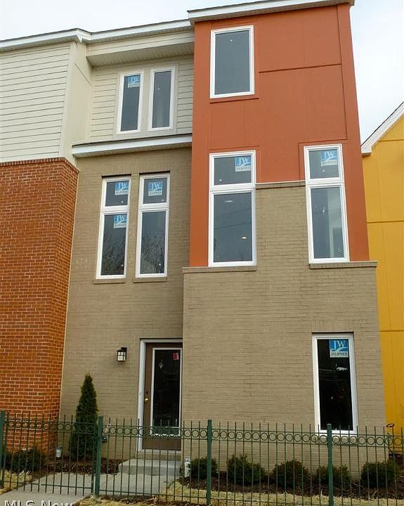 1st image of 2298 Cityview Dr
