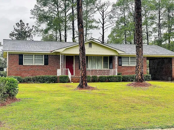 2208 Prince Ave, Tifton, GA 31794