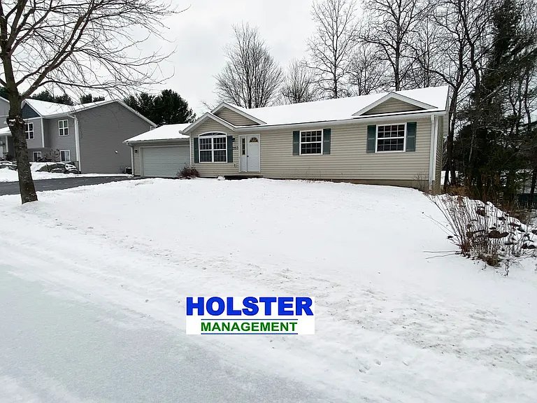 2153 Meadow Brook Way — Photo 1