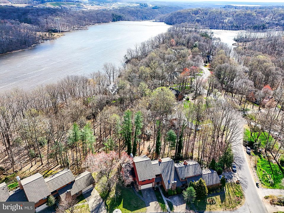 1st image of 2548 Tree House Dr