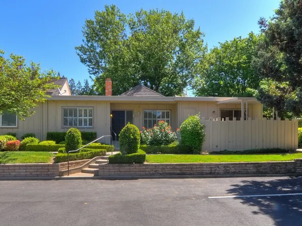 879 Commons Dr, Sacramento, CA 95825